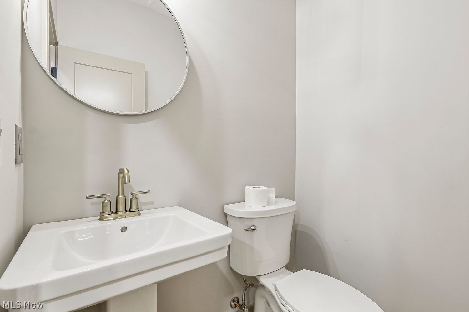 1 Huron Trail Malvern OH 44644