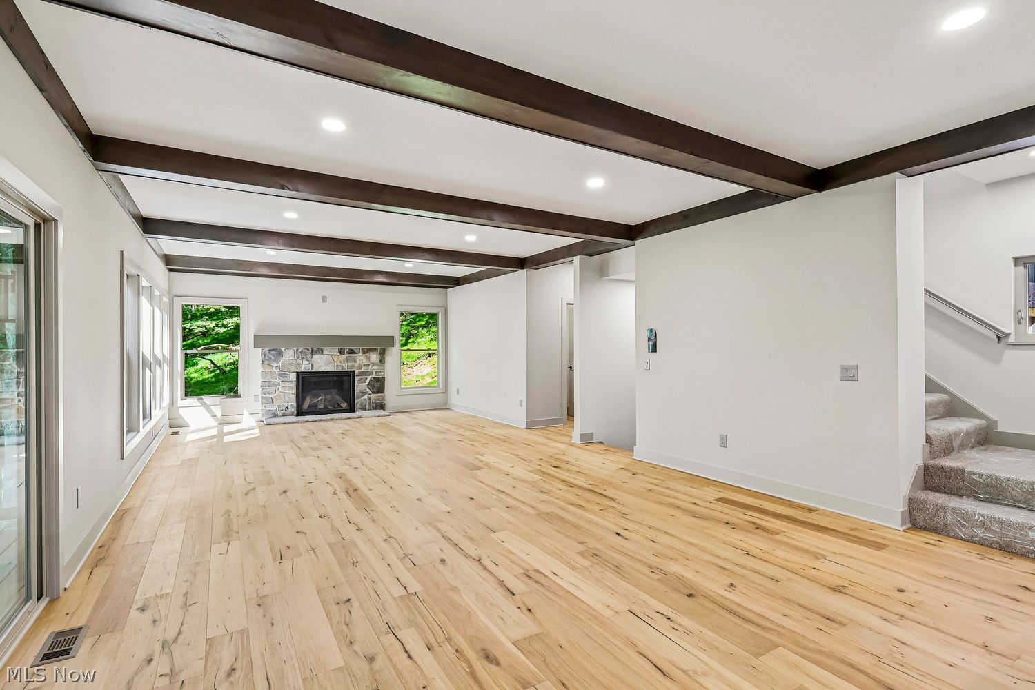 1 Huron Trail Malvern OH 44644