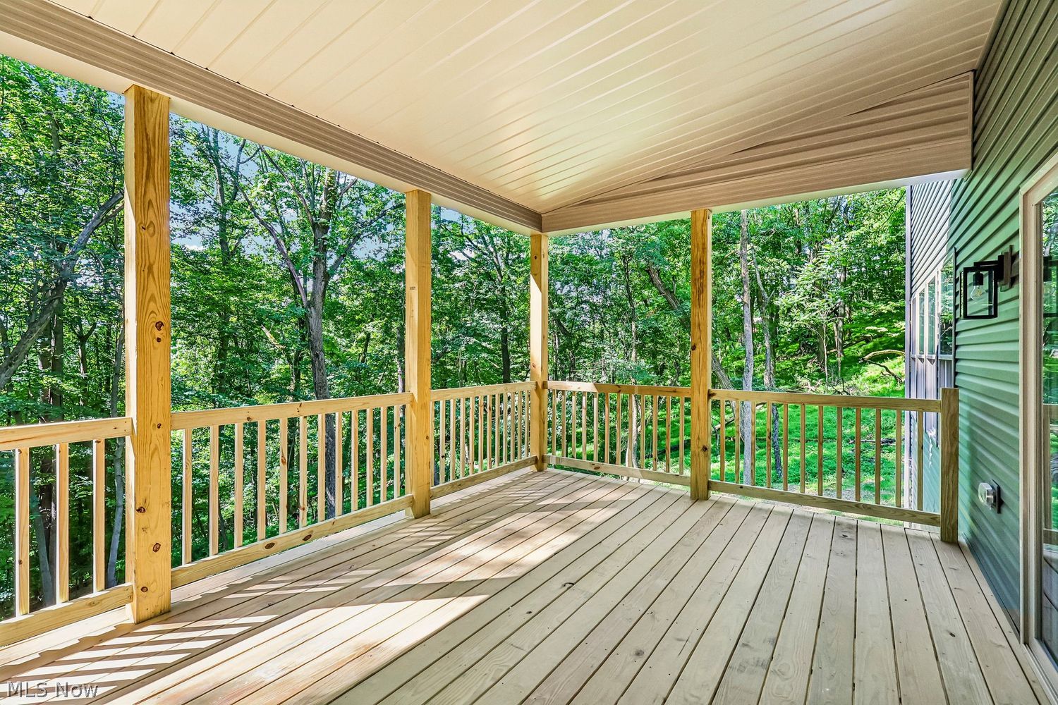 1 Huron Trail Malvern OH 44644