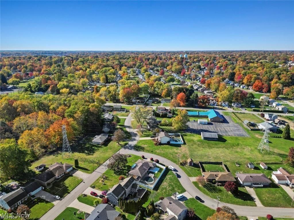 154 Rocky Ledge Drive Struthers OH 44471