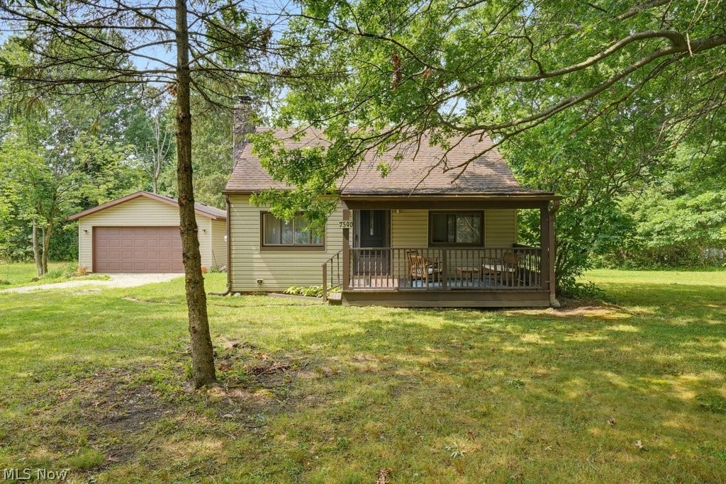 7590 Hickory Road Oakwood Village OH 44146