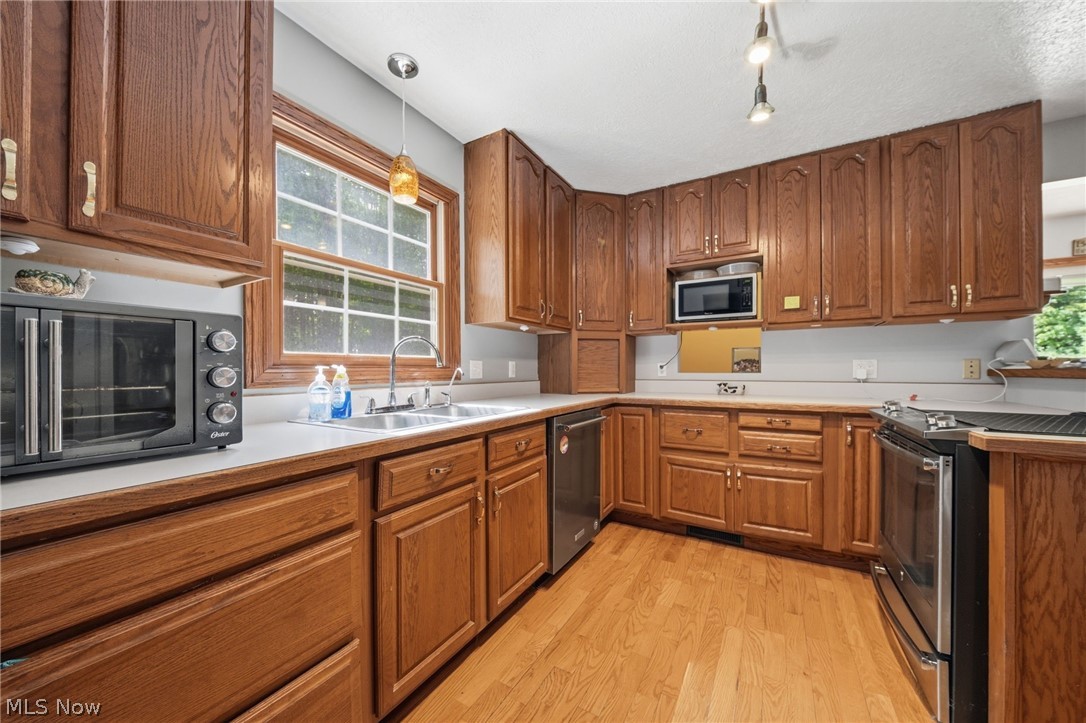 1808 Mini Ranch Trail Geneva OH 44041