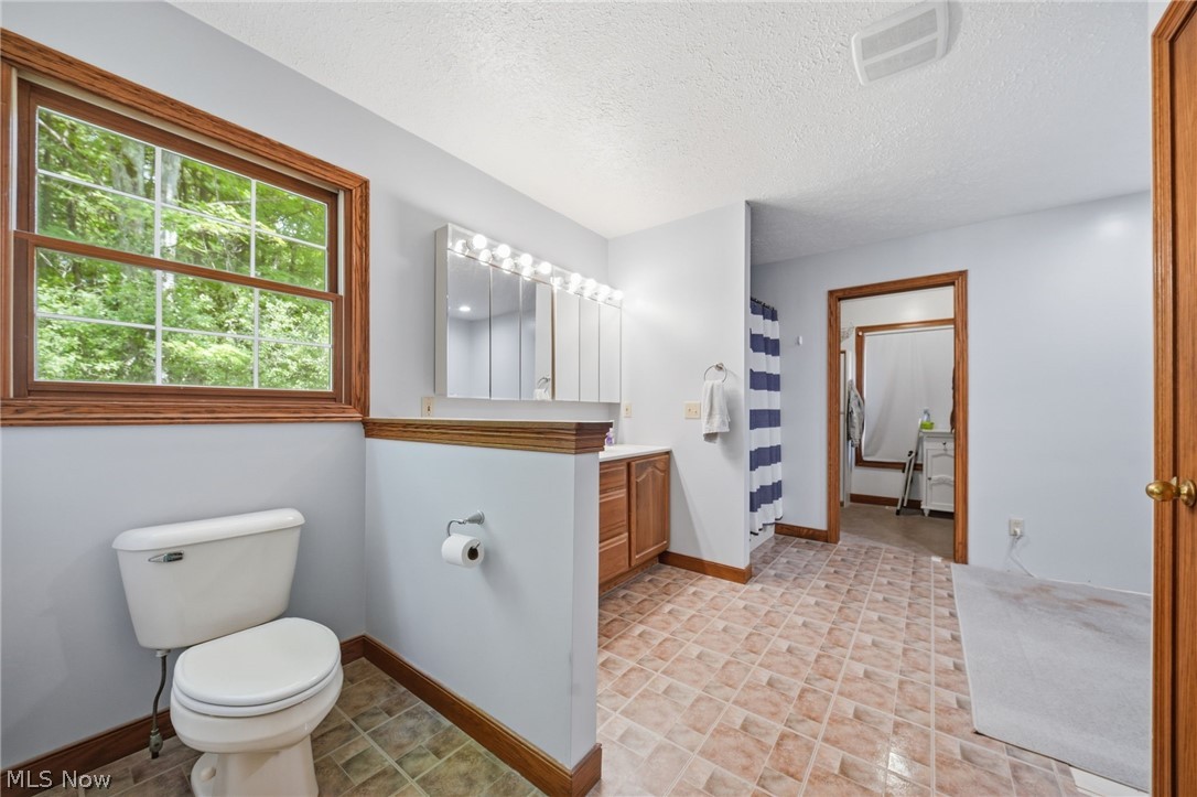 1808 Mini Ranch Trail Geneva OH 44041