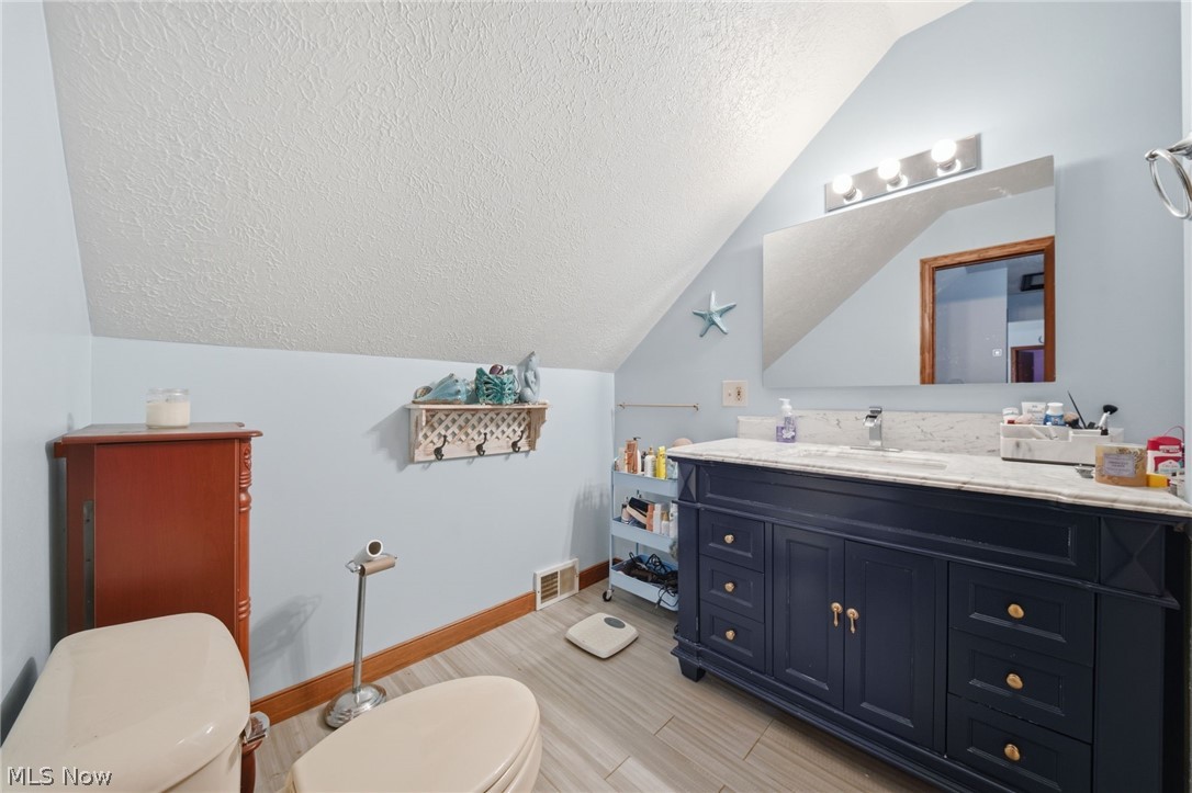 1808 Mini Ranch Trail Geneva OH 44041