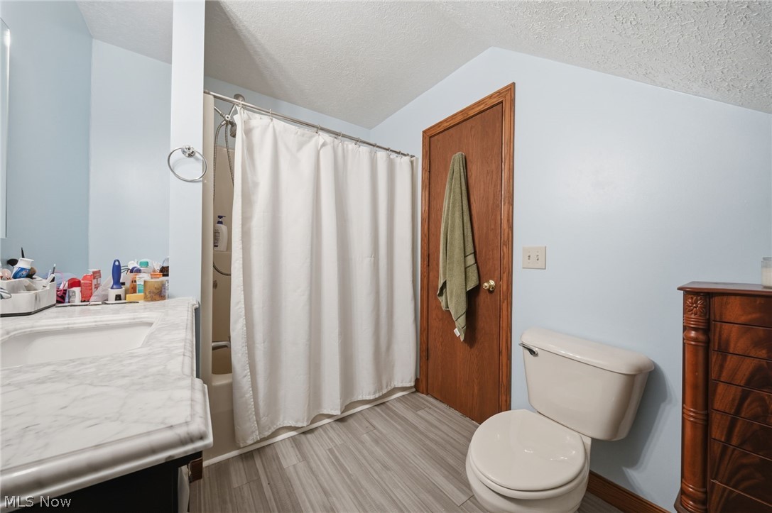 1808 Mini Ranch Trail Geneva OH 44041