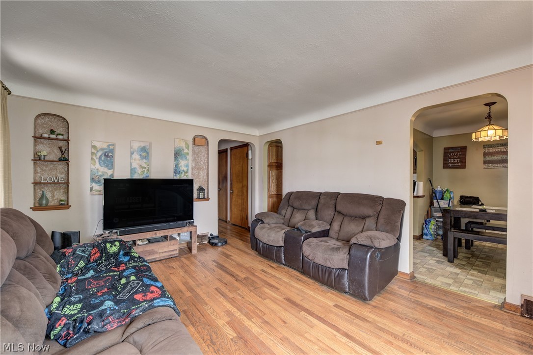 3879 W 133rd Street Cleveland OH 44111
