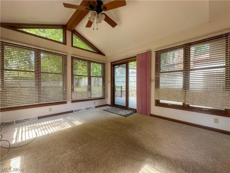 1868 Taft Avenue Niles OH 44446