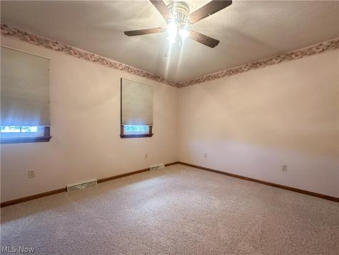 1868 Taft Avenue Niles OH 44446