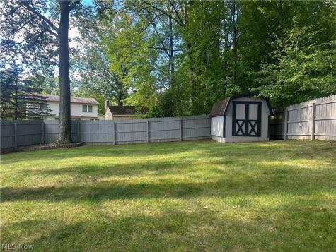 1868 Taft Avenue Niles OH 44446