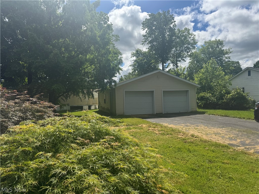 1604 E 27th Street Ashtabula OH 44004