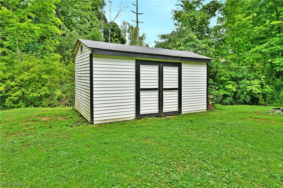 338 Calla Road E Poland OH 44514