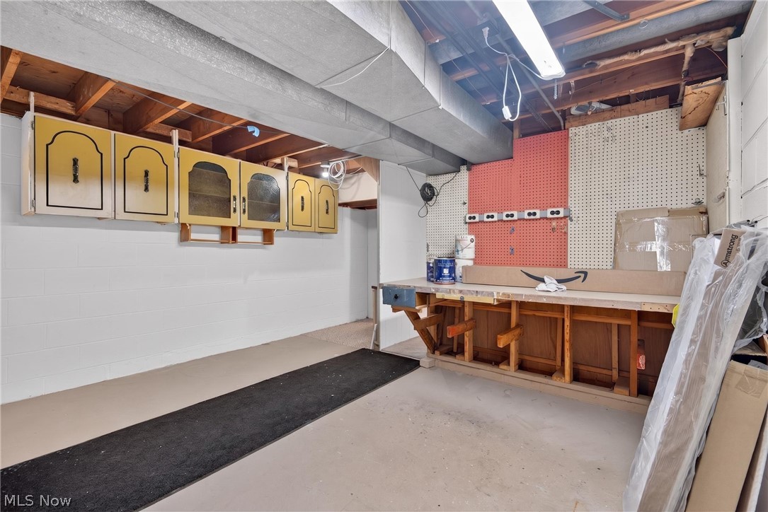 13700 Indian Creek Drive Middleburg Heights OH 44130