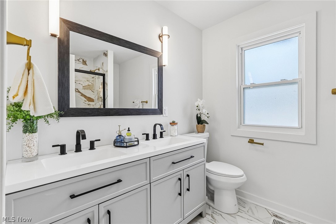 1461 Westwood Avenue Lakewood OH 44107