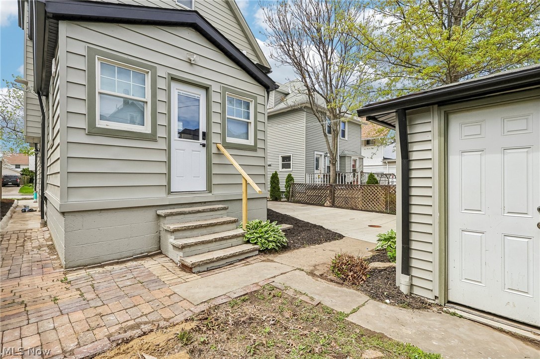1461 Westwood Avenue Lakewood OH 44107