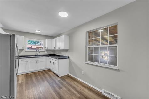 901 Jean Avenue Akron OH 44310