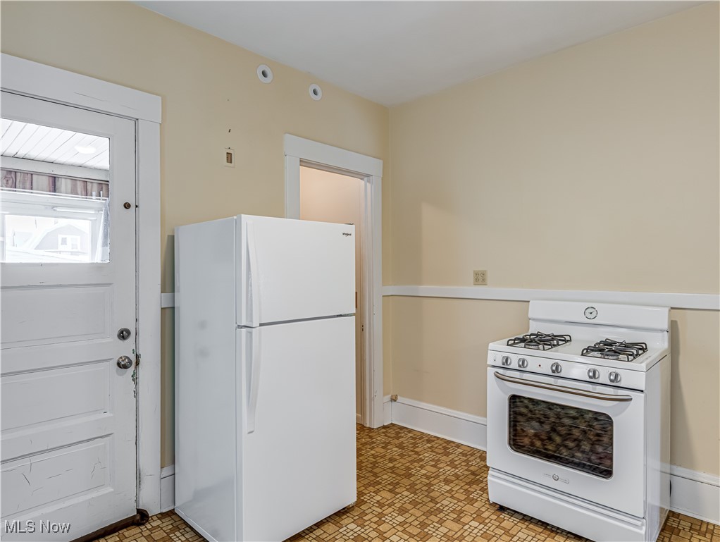 1196 Cranford Avenue Lakewood OH 44107