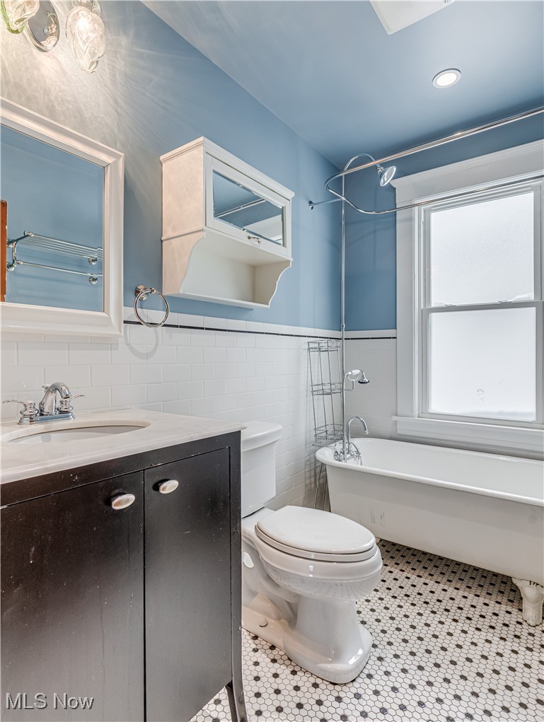 1196 Cranford Avenue Lakewood OH 44107