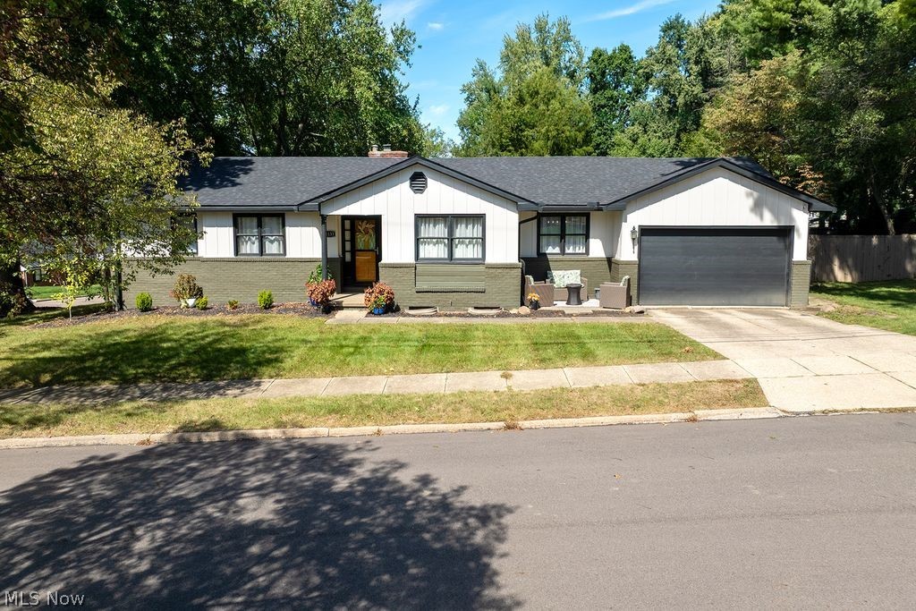 1133 Romayne Drive Akron OH 44313