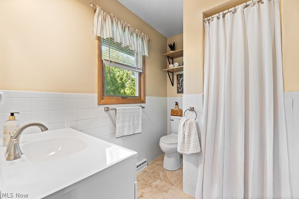 1133 Romayne Drive Akron OH 44313
