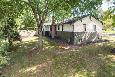 1133 Romayne Drive Akron OH 44313
