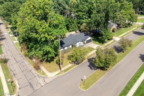 1133 Romayne Drive Akron OH 44313