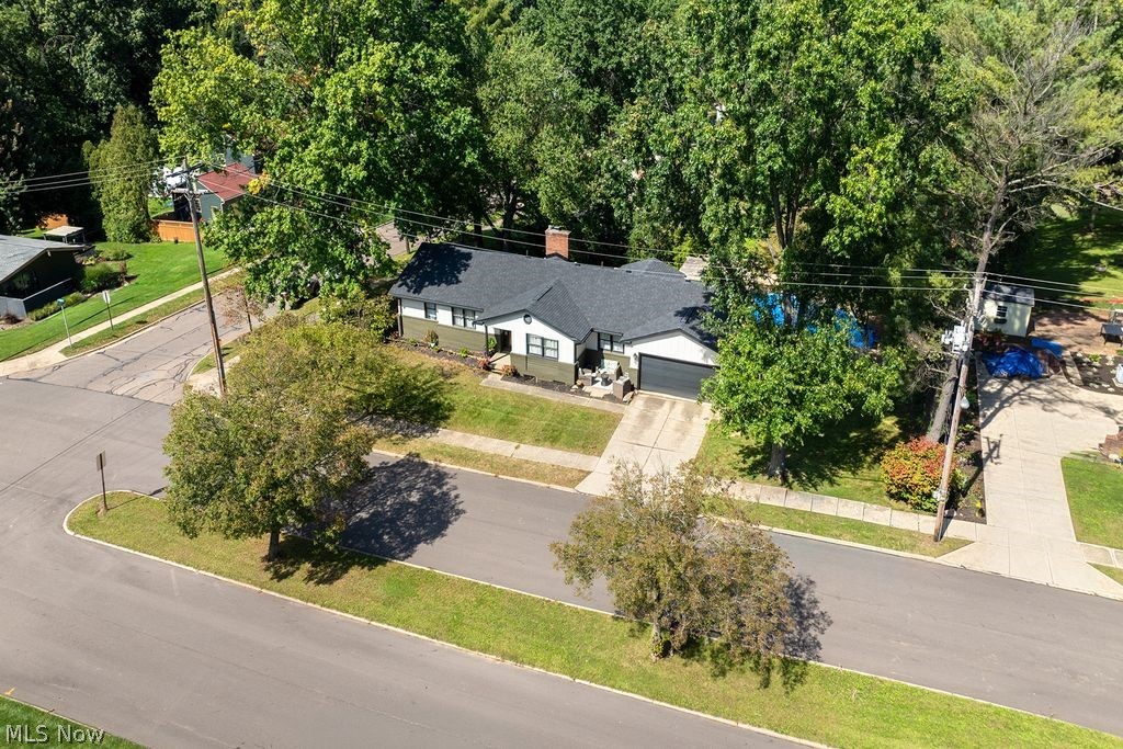 1133 Romayne Drive Akron OH 44313