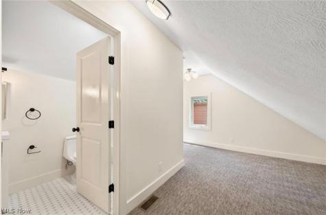 5215 Duke Avenue Cleveland OH 44102