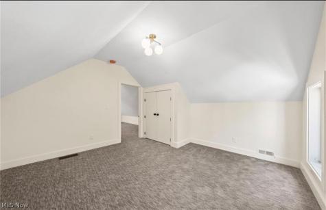 5215 Duke Avenue Cleveland OH 44102