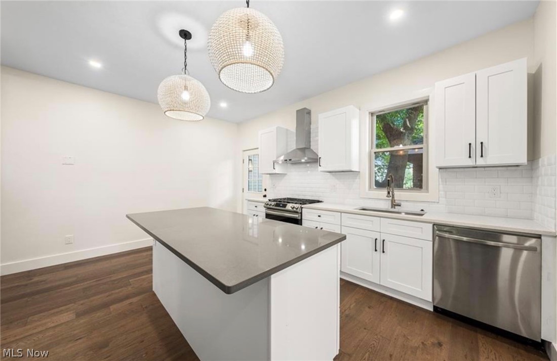 5215 Duke Avenue Cleveland OH 44102