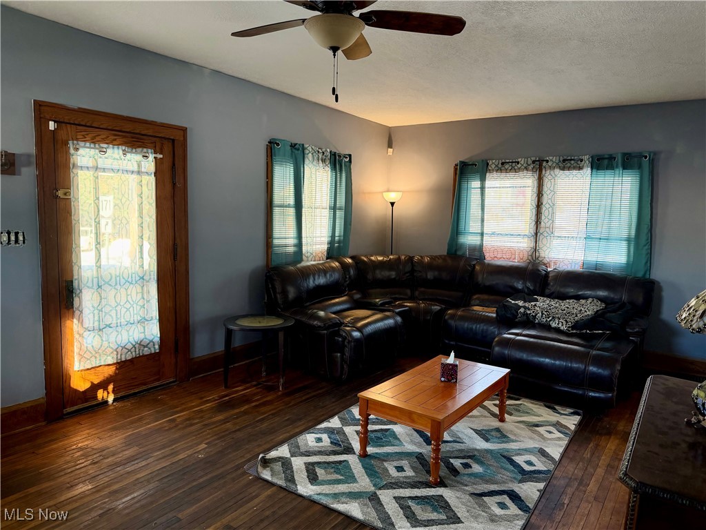 304 E Lisbon Street Waynesburg OH 44688