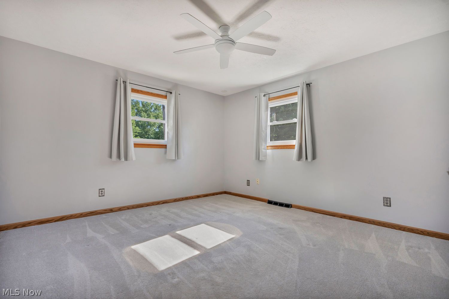 507 Meadowridge Avenue NW Canton OH 44708