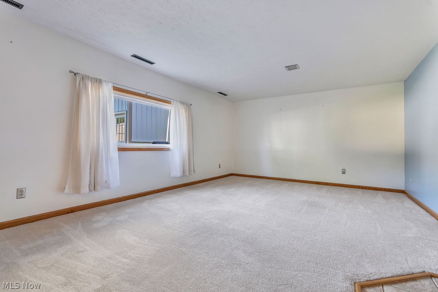 507 Meadowridge Avenue NW Canton OH 44708