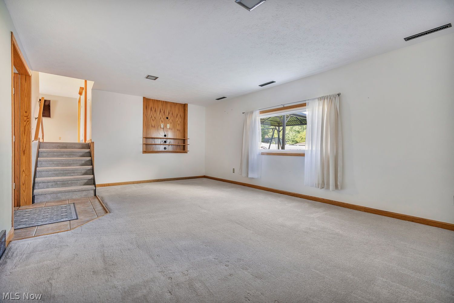507 Meadowridge Avenue NW Canton OH 44708