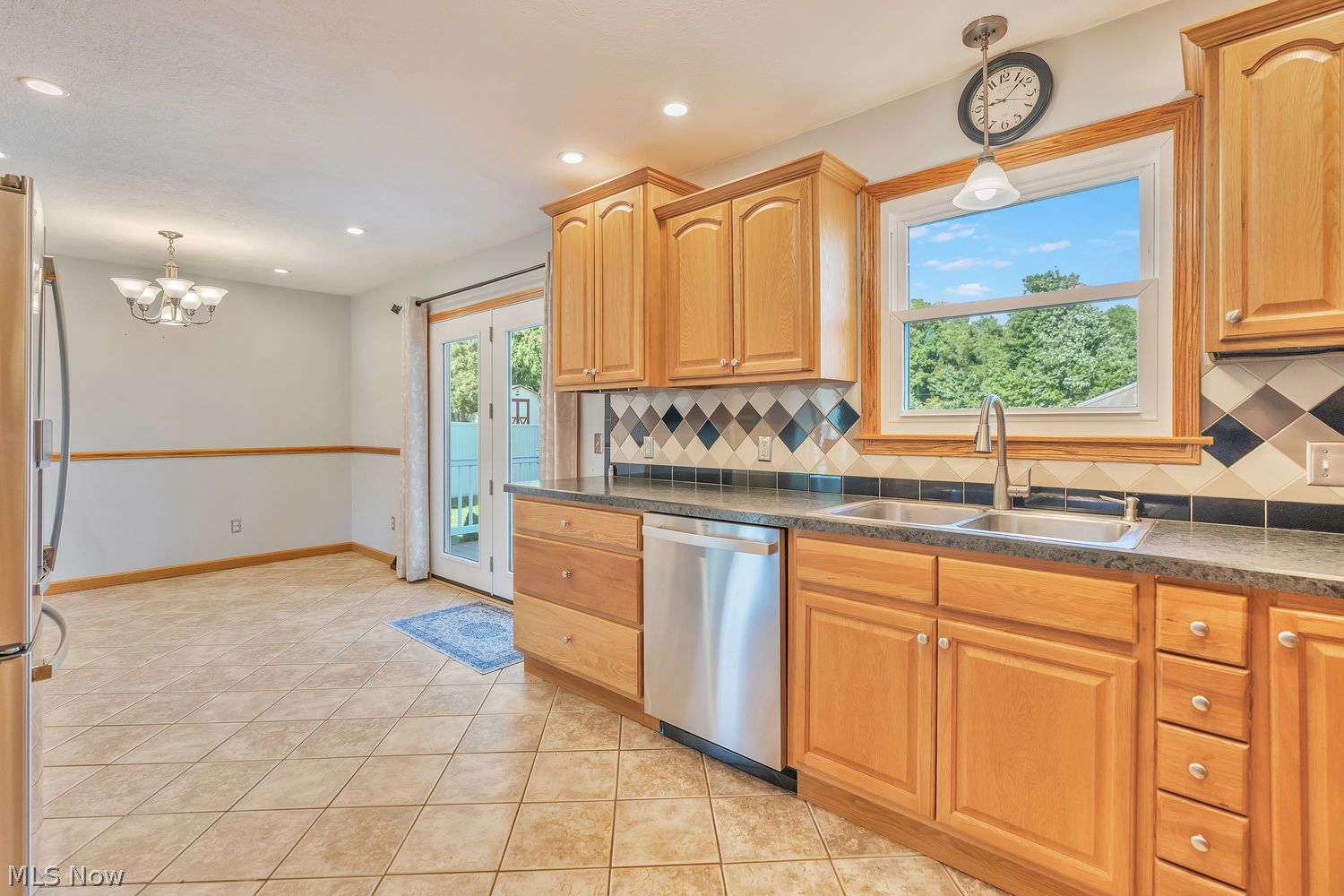 507 Meadowridge Avenue NW Canton OH 44708