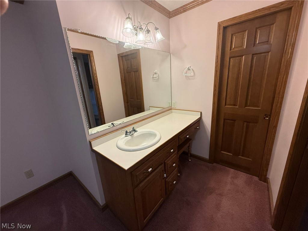 490 Ellen Avenue SW New Philadelphia OH 44663