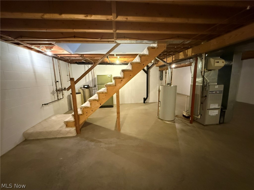 490 Ellen Avenue SW New Philadelphia OH 44663