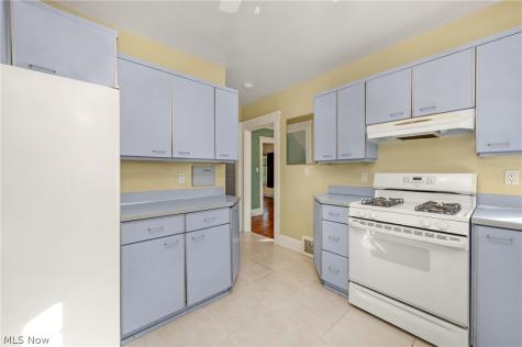 2032 Arthur Avenue Lakewood OH 44107