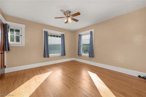 2032 Arthur Avenue Lakewood OH 44107