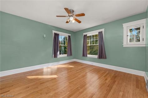 2032 Arthur Avenue Lakewood OH 44107