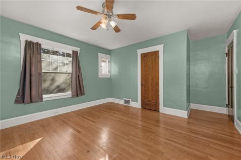 2032 Arthur Avenue Lakewood OH 44107