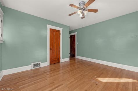 2032 Arthur Avenue Lakewood OH 44107