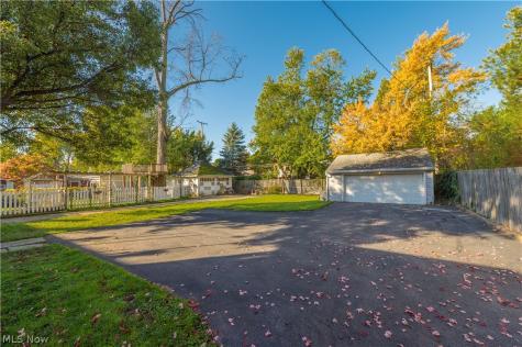2032 Arthur Avenue Lakewood OH 44107