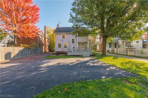 2032 Arthur Avenue Lakewood OH 44107