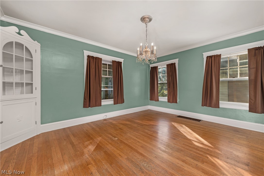 2032 Arthur Avenue Lakewood OH 44107