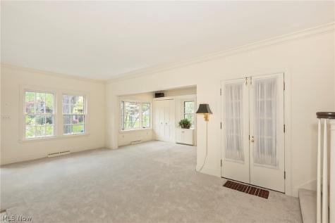 2528 Ashurst Road University Heights OH 44118