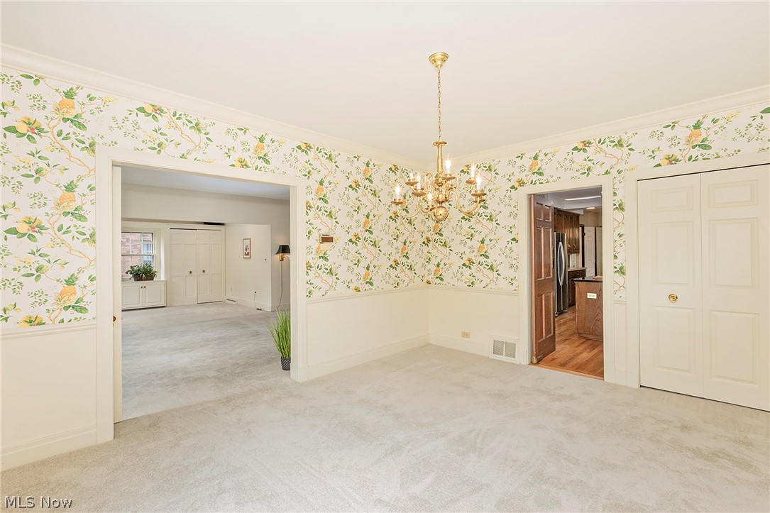 2528 Ashurst Road University Heights OH 44118