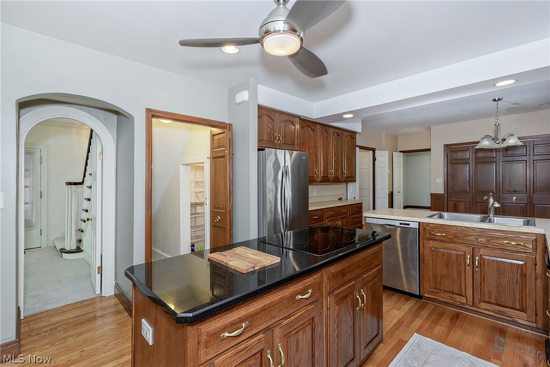 2528 Ashurst Road University Heights OH 44118