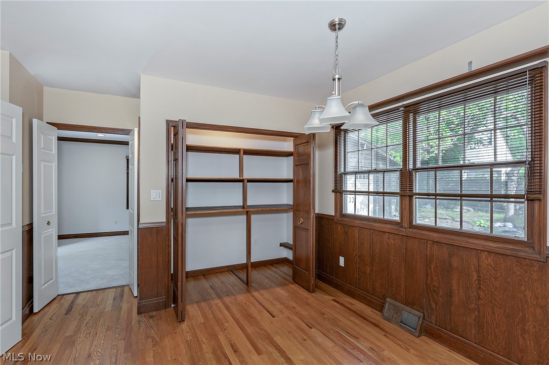2528 Ashurst Road University Heights OH 44118