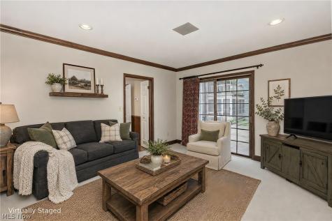 2528 Ashurst Road University Heights OH 44118