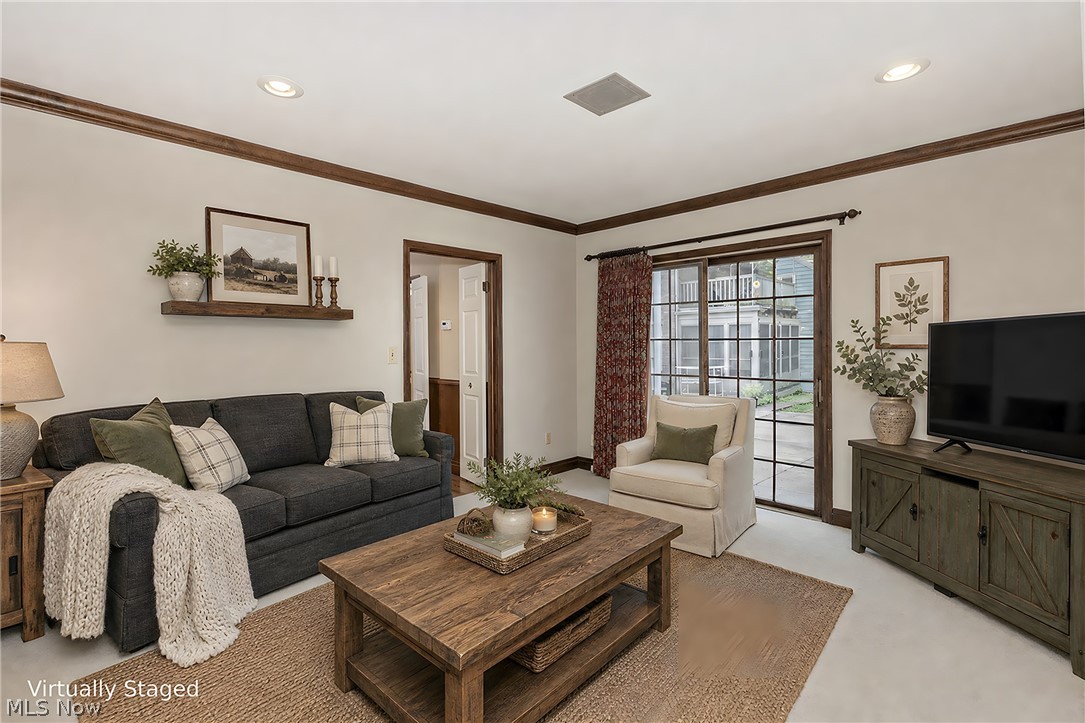 2528 Ashurst Road University Heights OH 44118